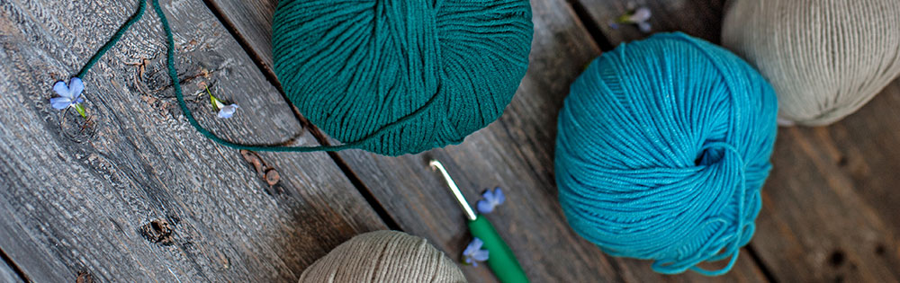 yarn knitting blue yarn